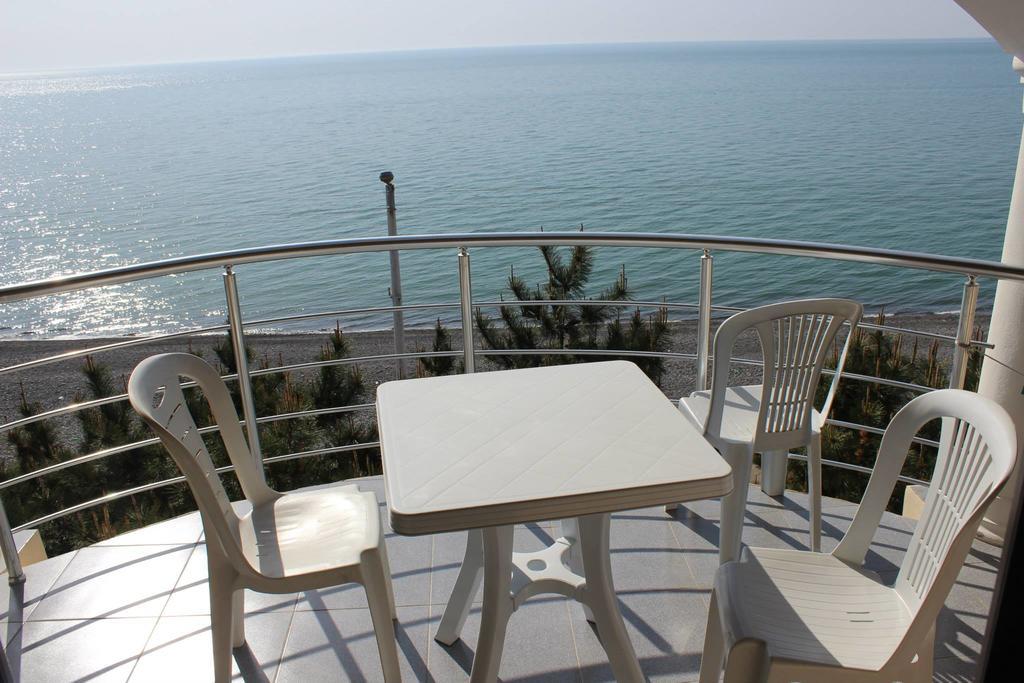 Festina Lente Hotel Kobuleti Exterior photo