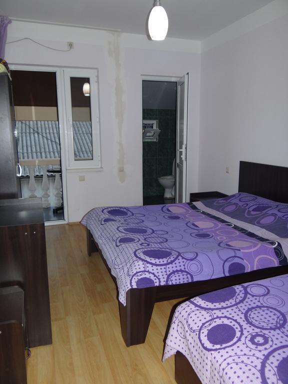 Festina Lente Hotel Kobuleti Exterior photo