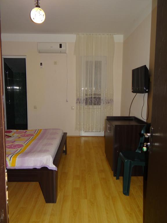 Festina Lente Hotel Kobuleti Exterior photo