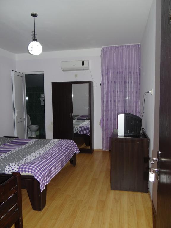 Festina Lente Hotel Kobuleti Exterior photo